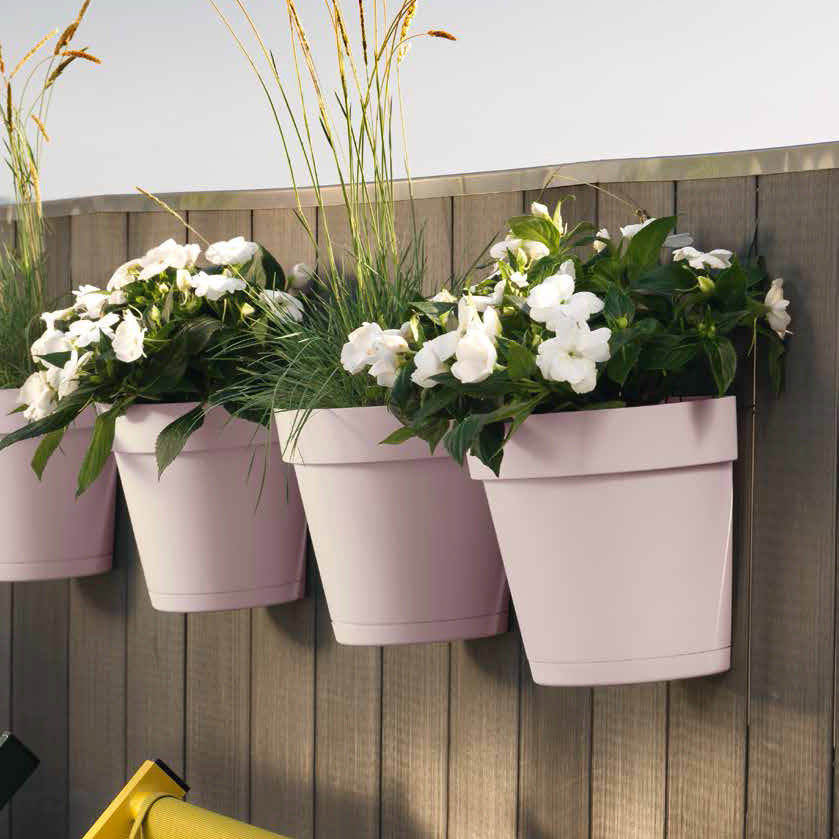 Plastic Wall Planters (8 colors)
