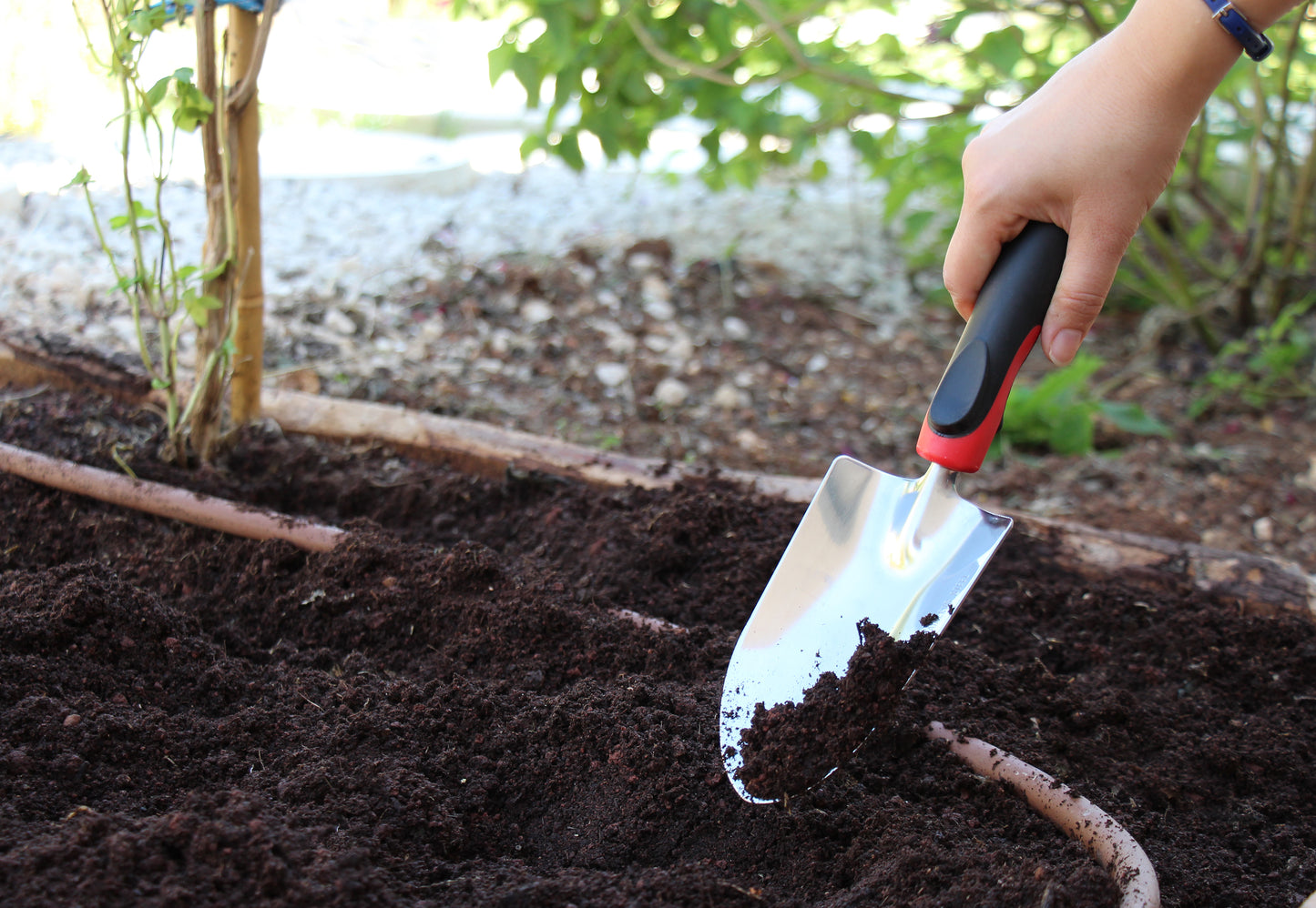 TABOR TOOLS 3-Piece Garden Tool Set (Hand Trowel for Digging , Cultivator Hand Rake, and Transplanter with Gradation Marks )